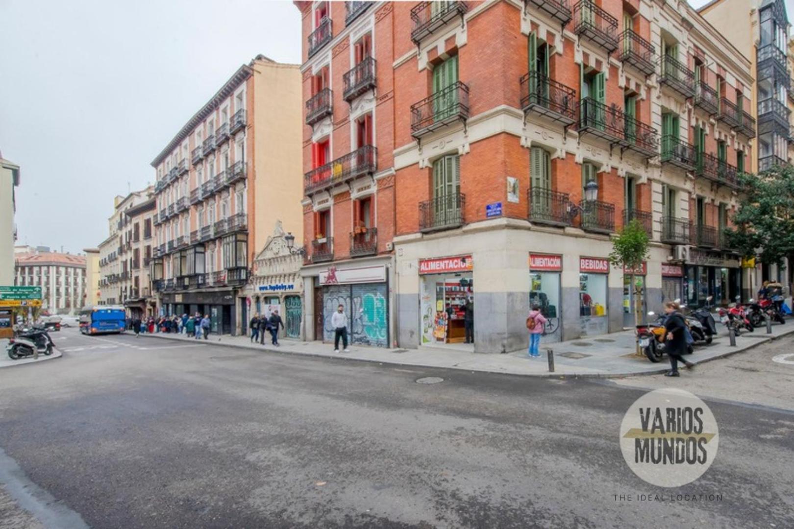 Aventura 3 En Sol, Ven A Concepcion Jeronima Appartement Madrid